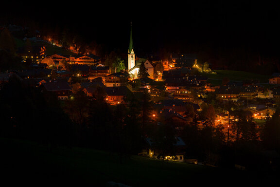 Alpbach bei Nacht ©Alpbachtal Tourismus, Campanile Alberto Alpbach bei Nacht ©Alpbachtal Tourismus, Campanile Alberto