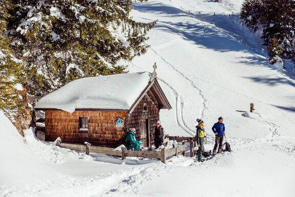 Schneeschuhwandern im Alpbachtal ©Alpbachtal Tourismus, shootandstyle.com Schneeschuhwandern im Alpbachtal ©Alpbachtal Tourismus, shootandstyle.com